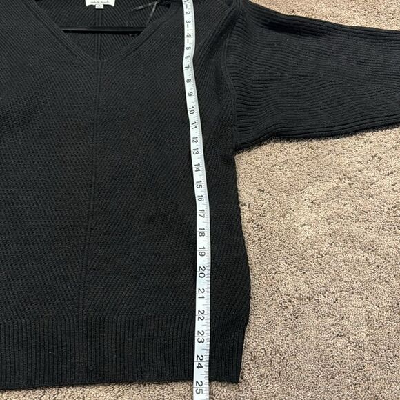 White Birch V neck sweater super soft balloon sleeves size M - Picture 8 of 8